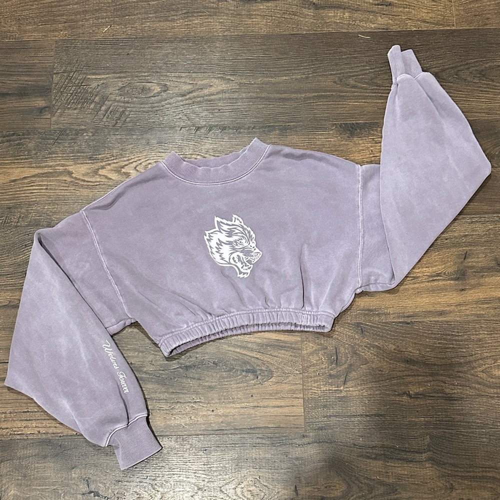 SHE 19 0F 500 DARC SPORT LS CROPPED CREWNECK SWEATSHIRT SIZE XS